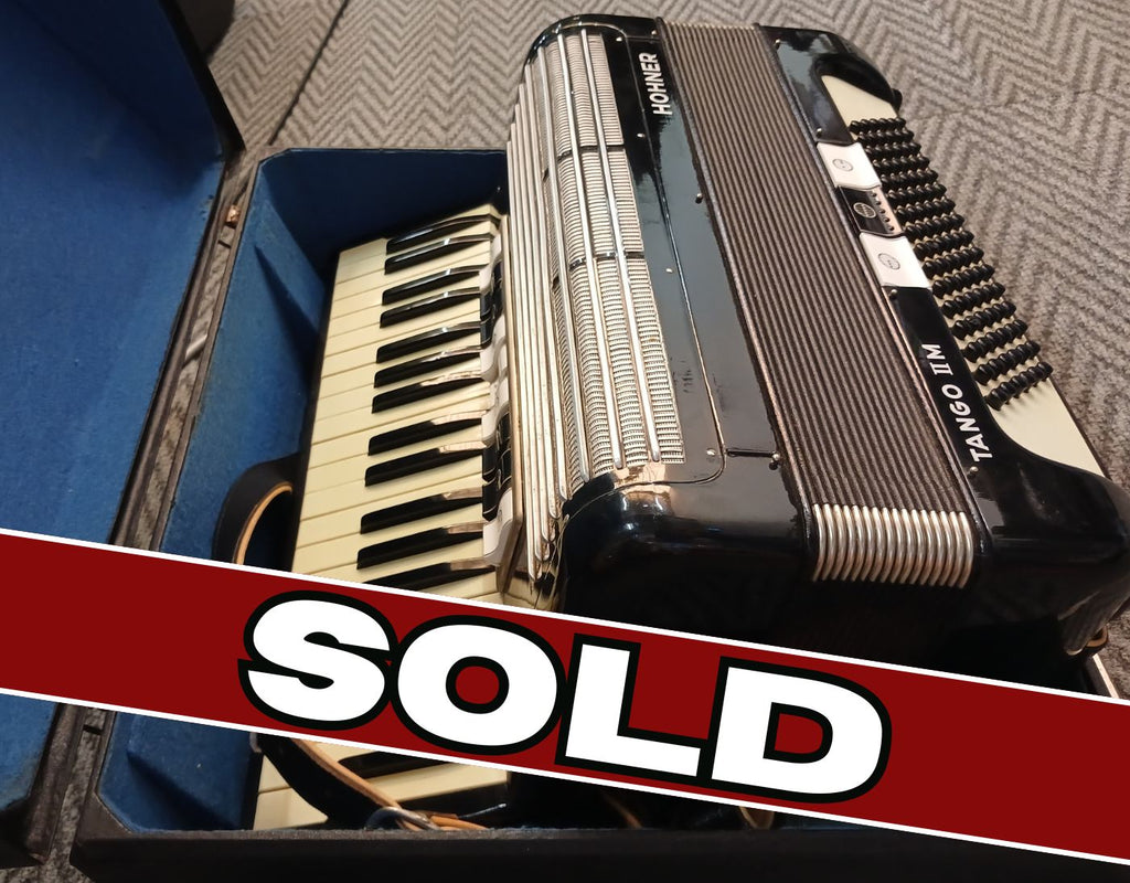 HOHNER TANGO II M ACCORDION WITH CASE - SECOND HAND