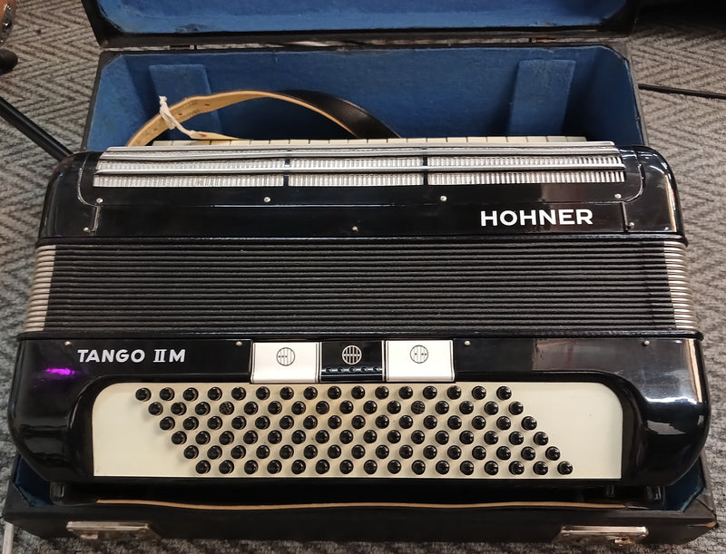 HOHNER TANGO II M ACCORDION WITH CASE - SECOND HAND