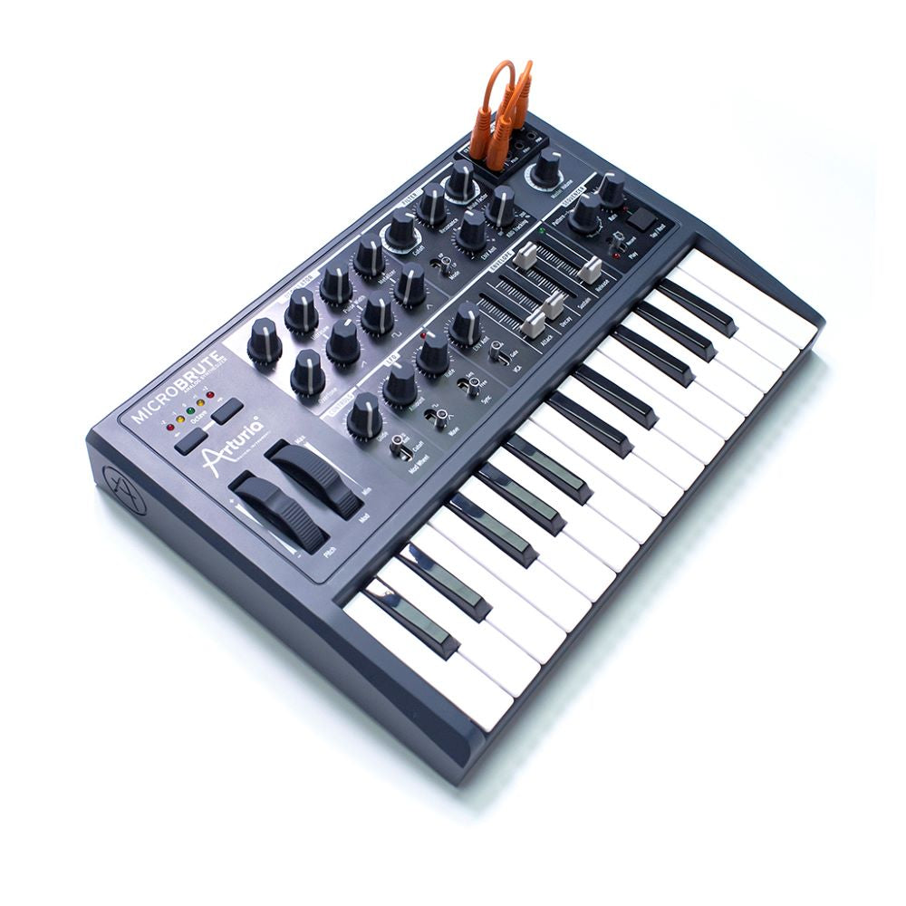 https://cdn.shopify.com/s/files/1/0984/8294/products/ADSRS_Arturia-MicroBrute-AR540101img3.jpg?v=1658323073