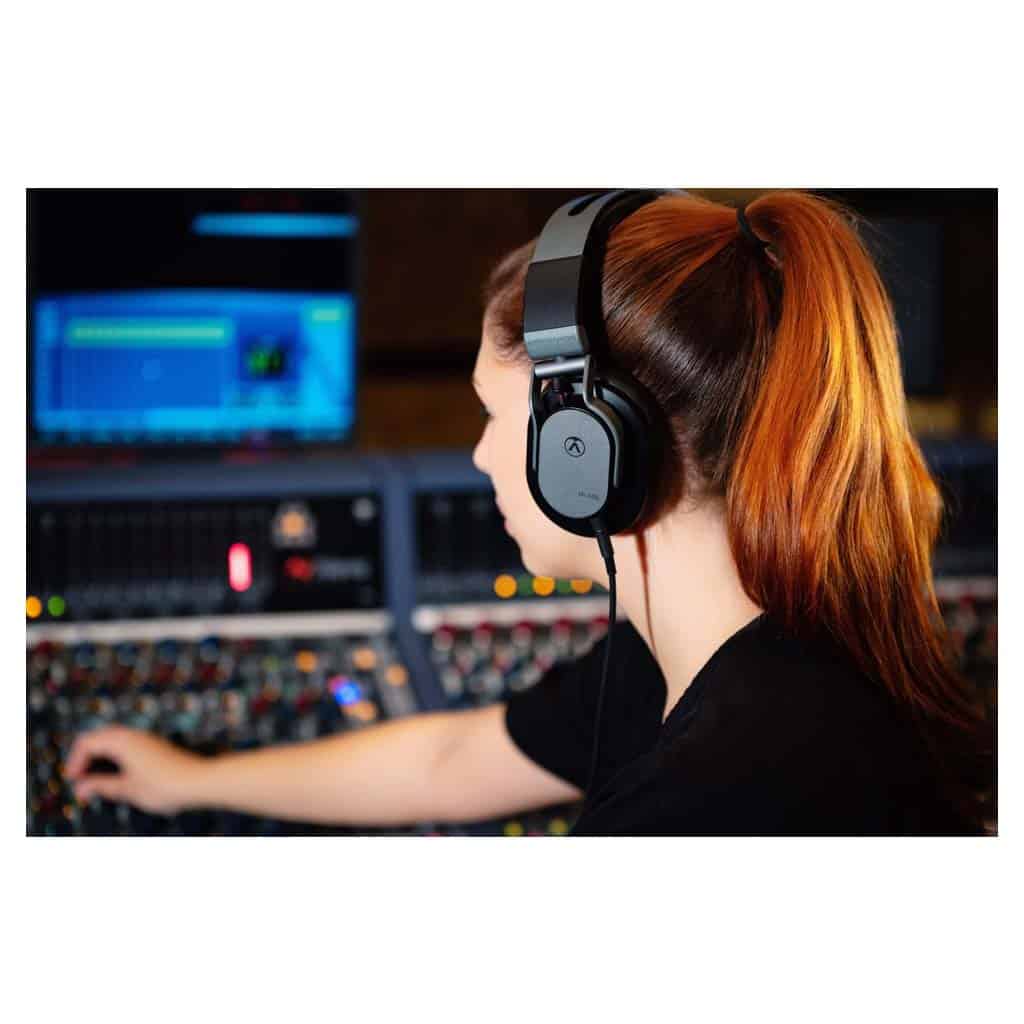 https://bothners.co.za/wp-content/uploads/2022/12/Austrian_Audio_Hi-X55_Lifestyle_vaoycf.jpg