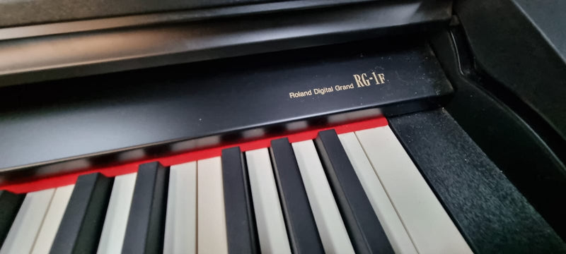 ROLAND RG-1F DIGITAL GRAND PIANO WITH BENCH - SECOND HAND