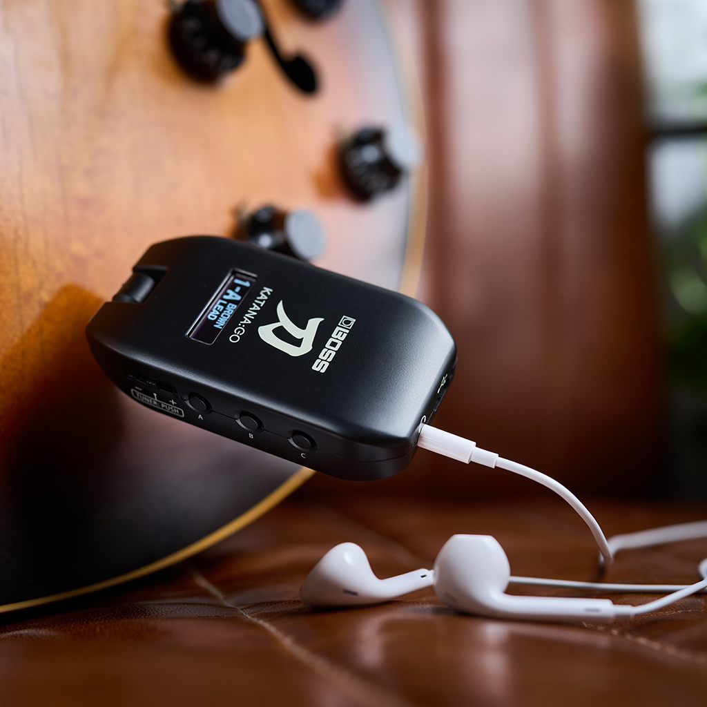 BOSS KATANA:GO Personal Headphone Guitar Amplifier