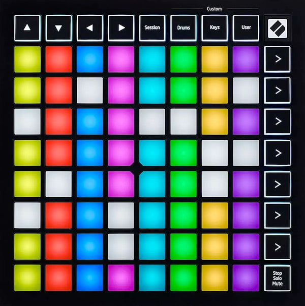 https://www.djmixclub.co.za/wp-content/uploads/2021/07/Novation-Launchpad-Mini-USB.jpg