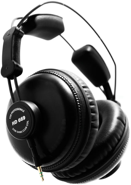 https://www.marshallmusic.co.za/wp-content/uploads/2021/04/SUHD6691.jpg