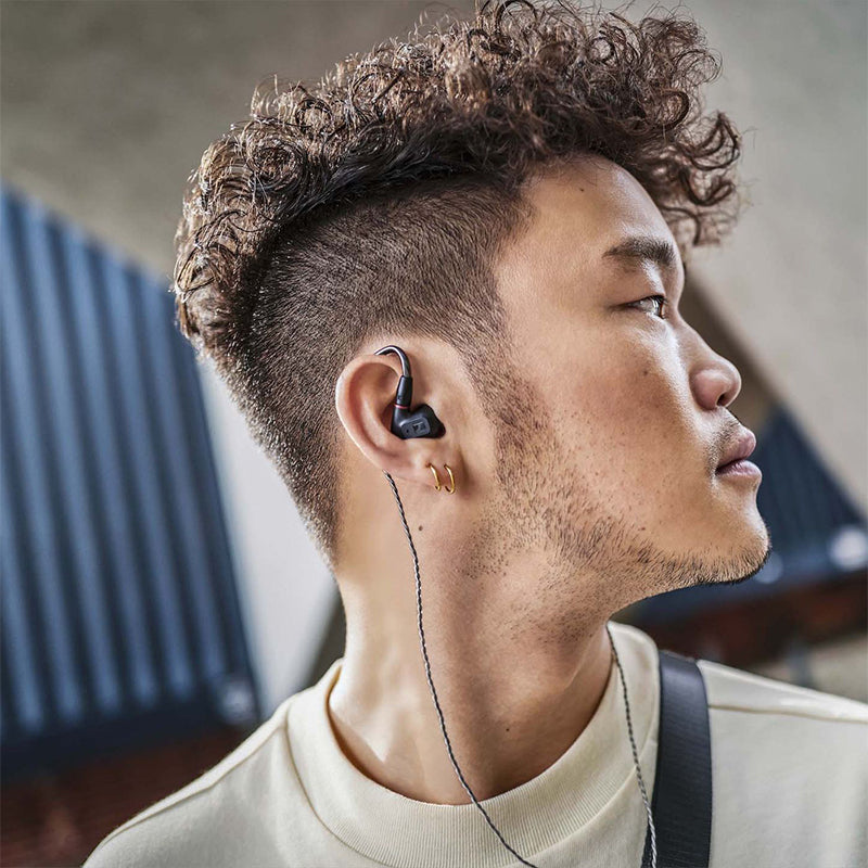 https://cdn.shopify.com/s/files/1/0806/9500/1374/files/Sennheiser-IE-200-04.jpg?v=1691443642