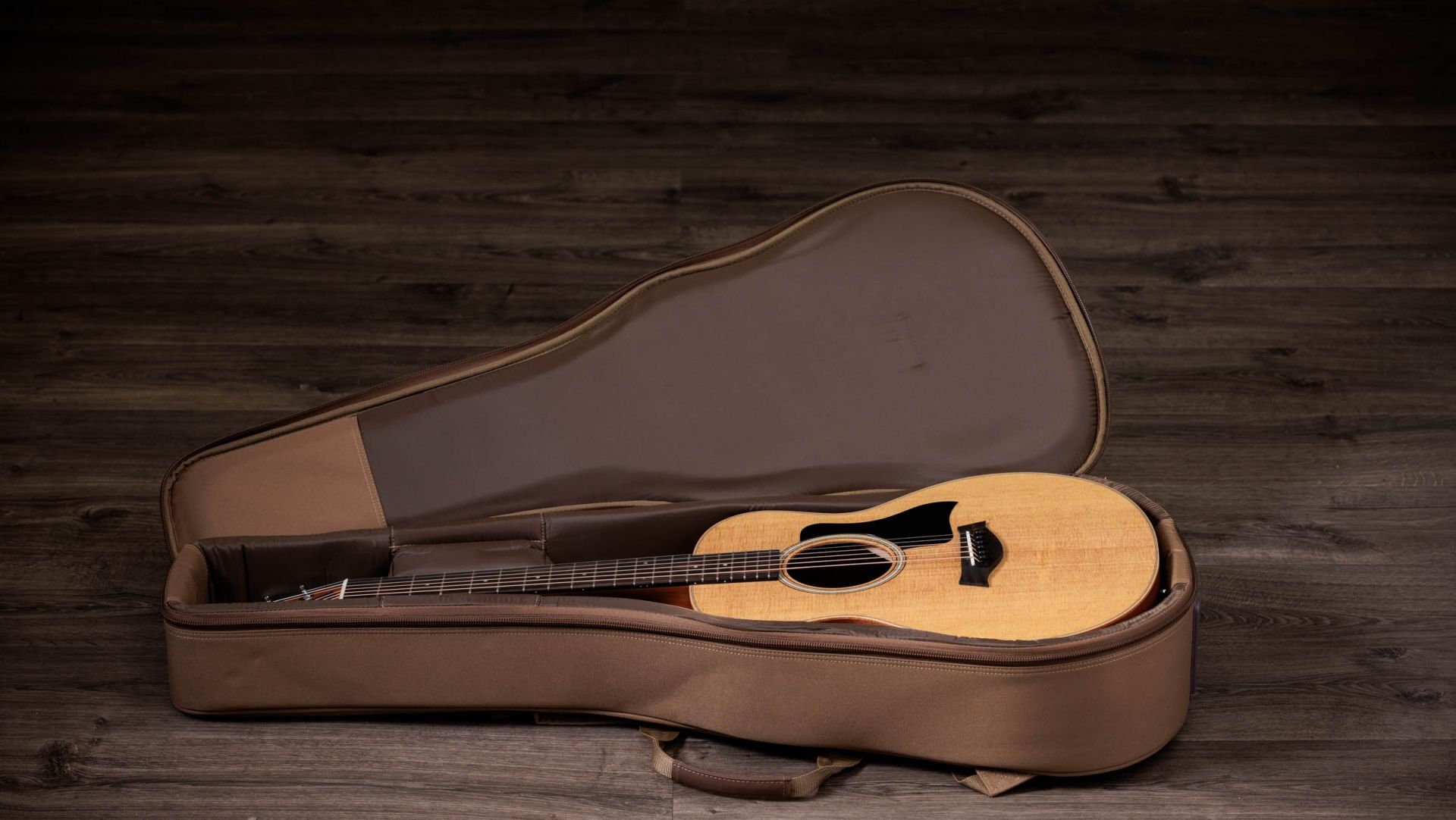 GS Mini – Torrefied Spruce Top Travel Guitar