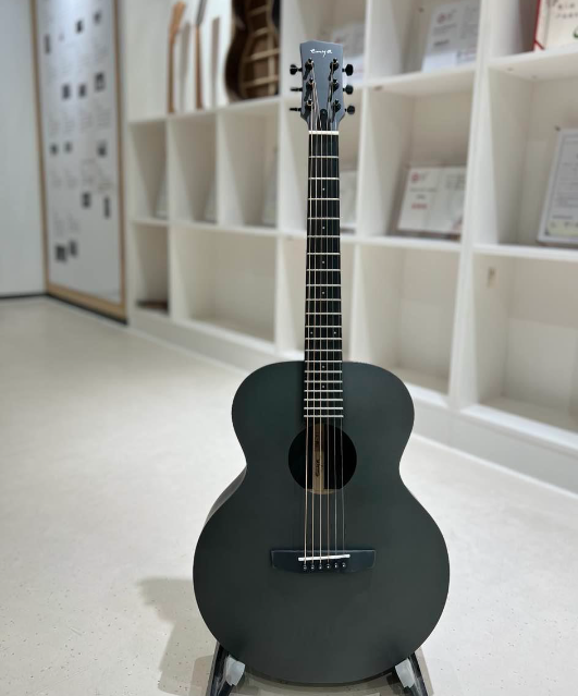 ENYA EA-XO ACOUSTIC ELECTRIC GUITAR