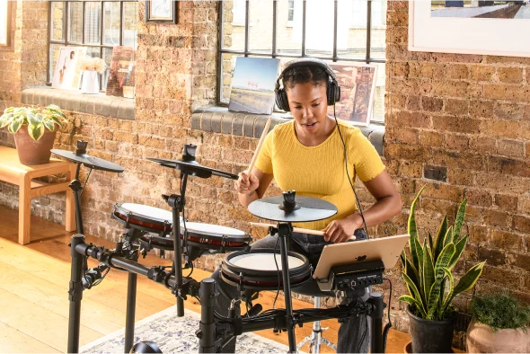 Alesis Nitro Max Electronic Drum Kit – 8-Piece Mesh Drums with Bluetooth