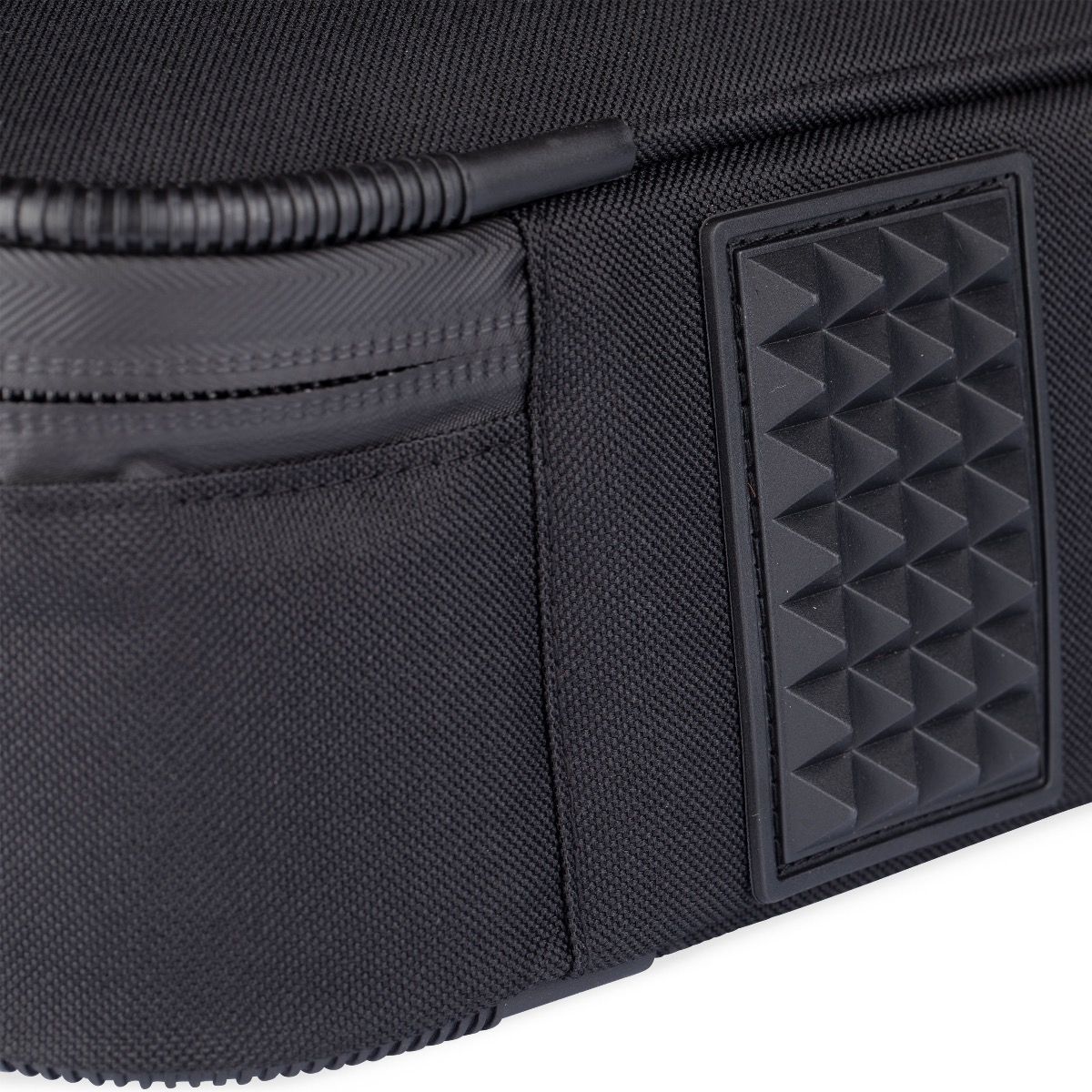 https://cdn.shopify.com/s/files/1/0668/1001/products/line-6-pod-go-bag-9.jpg?v=1616145685
