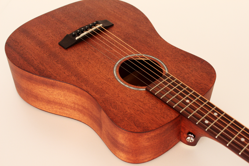 CORT AD MINI M TRAVELERS ACOUSTIC GUITAR WITH BAG