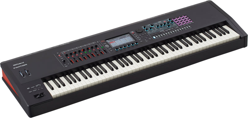 ROLAND FANTOM 8 SYNTHESIZER