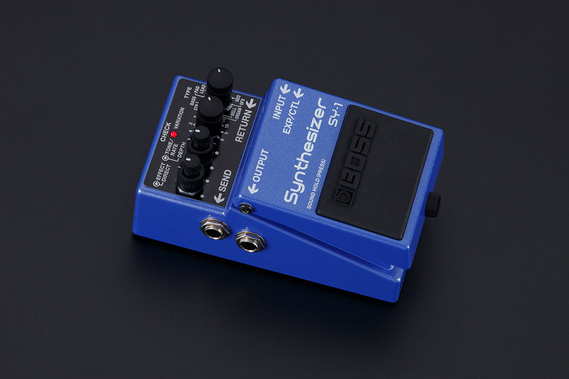 BOSS SYNTHESIZER EFFECTS PEDAL